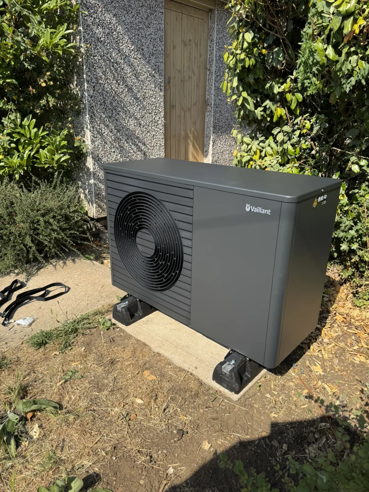 5 kW Vaillant aroTHERM plus Series 8.1 2026 outdoor heat pump